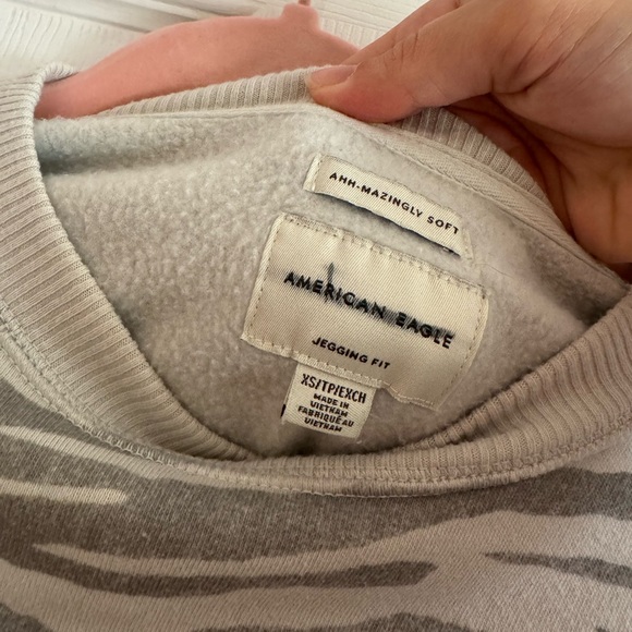 American Eagle Crewneck - Picture 4 of 5